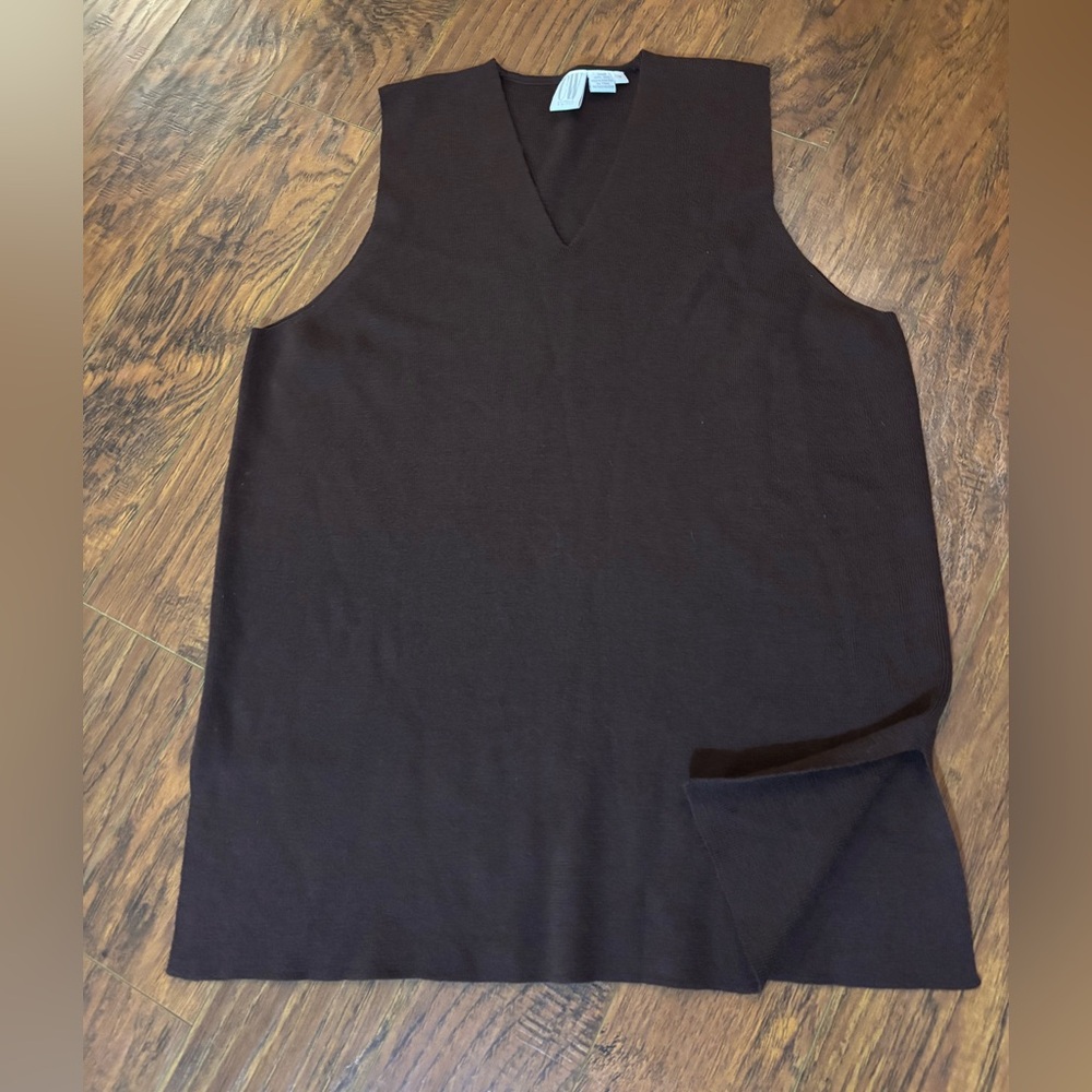 CW 100% soft WOOL V neck sleeveless sweater brown LAGENLOOK 
Clifford & wills M